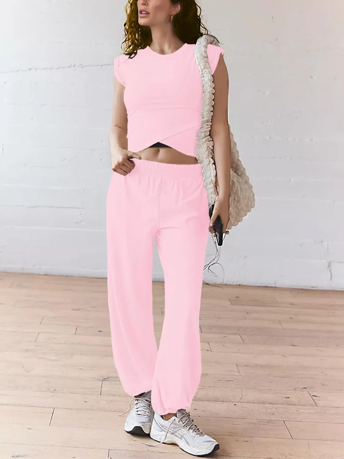 Women 2 Piece Outfit Set Loungewear Cropped Tops and Jogger Sweatpant Matching Set Coordinated Sweatsuit with Pockets